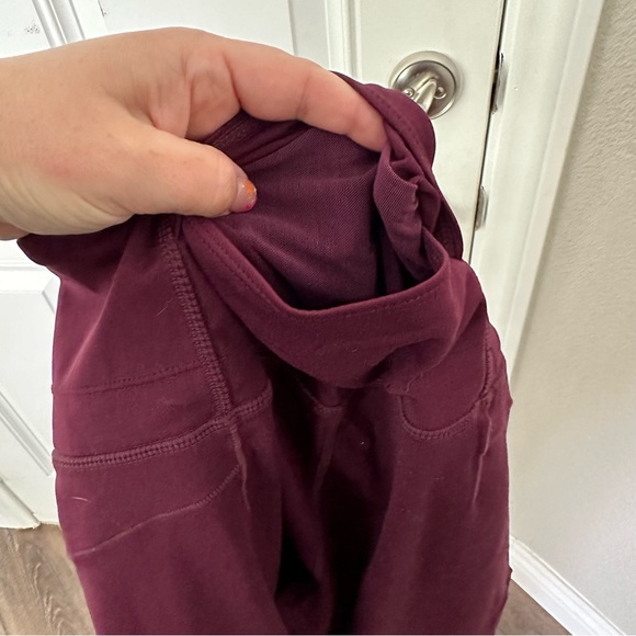 Fabletics High-Waisted Motion365® Paneled Legging - Picture 5 of 5